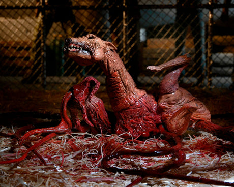 neca-dog-creature-ultimate-deluxe-the-thing-actionfigur