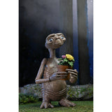 ultimate-e.t.-figur-von-neca-12cm