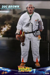 Doc Brown Actionfigur von Hot Toys ca. 28 cm groß