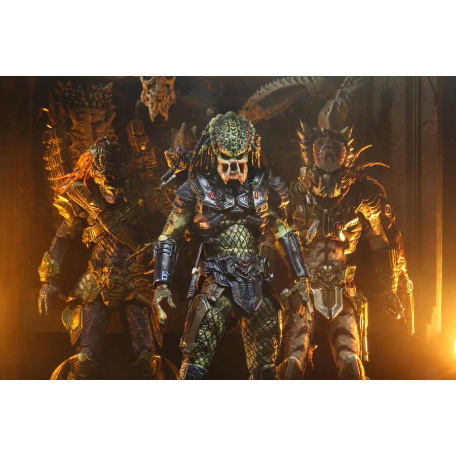 Neca Armored Lost Predator Actionfigur mit Zubehör ca 20  cm groß