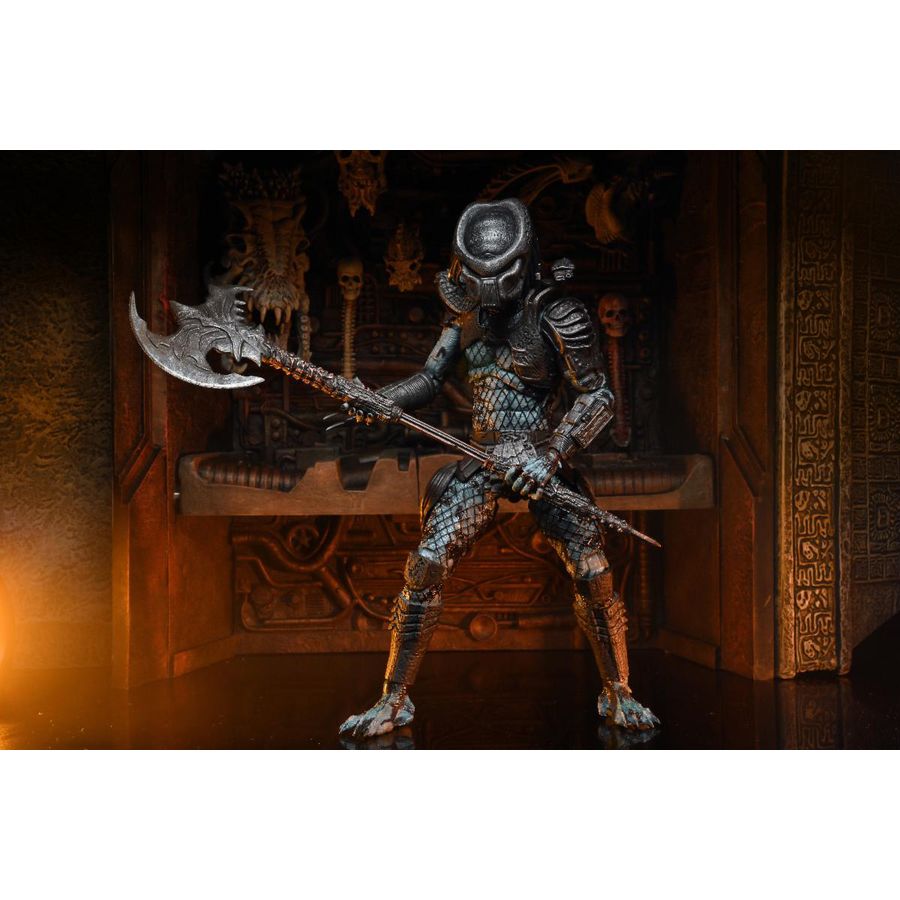 ULtimate Warrior Predator mit Axt von NECA 20cm