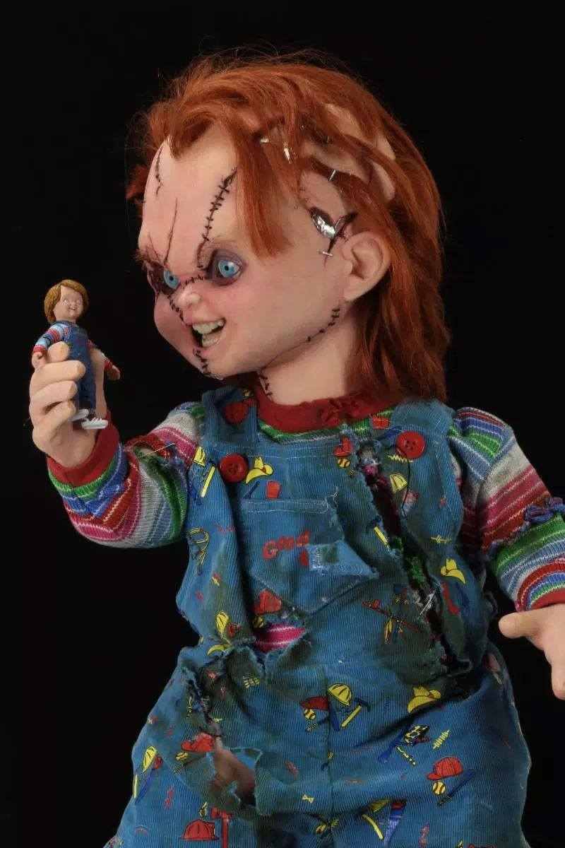 Chucky und seine Braut (Bride of Chucky) 1/1 Chucky Prop Replik Puppe von NECA 3