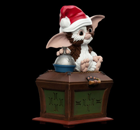 Gremlins Gizmo with Santa Hat Mini Epics Limited Edition Vinyl Figur