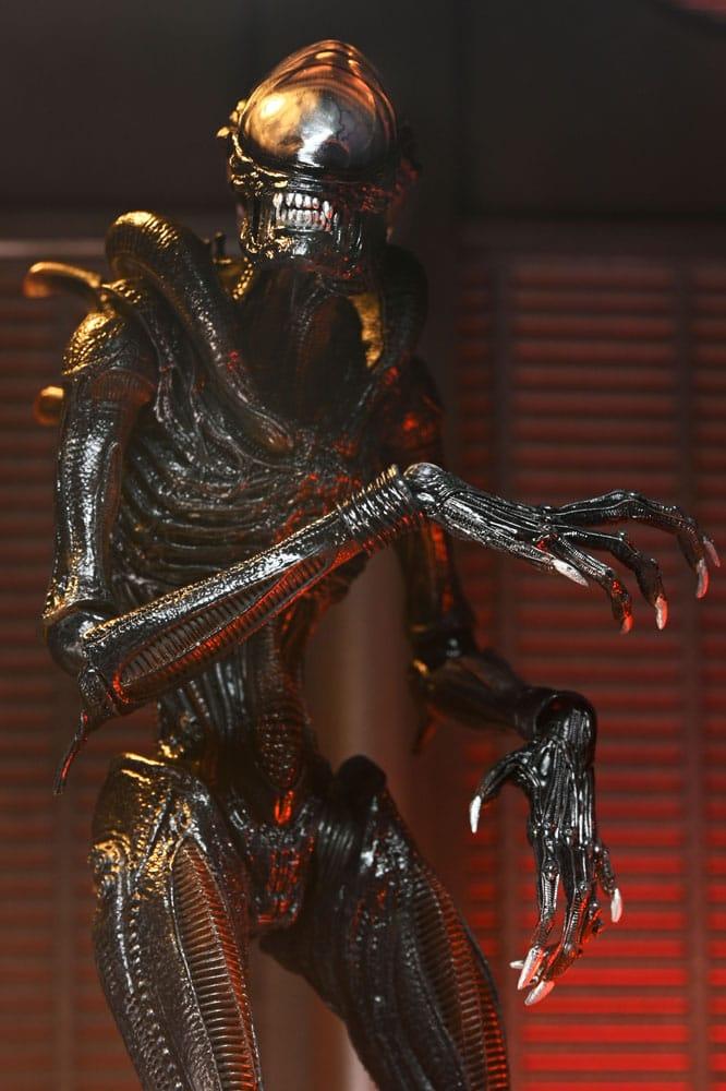 Alien Romulus Ultimate Scorched Xenomorph Actionfigur 11