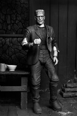 Universal Monsters Ultimate Frankenstein's Monster (Bride of Frankenstein / Black&amp;White ) Actionfigur von NECA 6