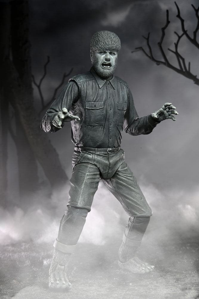 NECA Universal Monsters Ultimate The Wolf Man (Black/White) Actionfigur 13