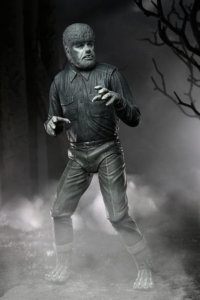 NECA Universal Monsters Ultimate The Wolf Man (Black/White) Actionfigur 9