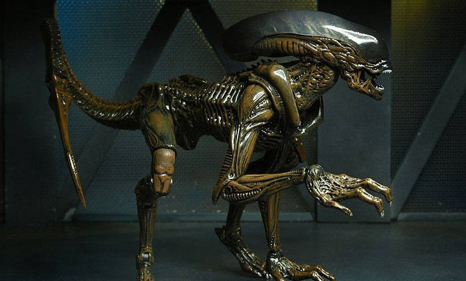 runner-alien-neca-20cm-actionfigur