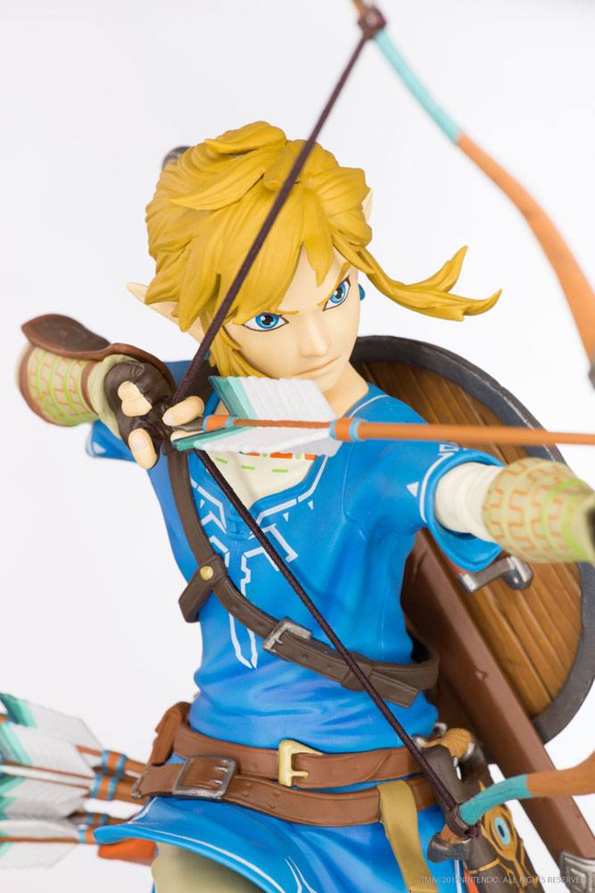 The Legend of Zelda Breath of the Wild PVC Statue Link 25 cm First 4 Figures