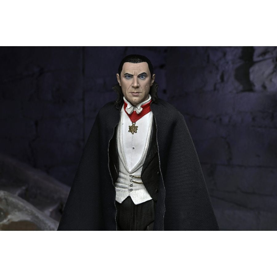 Universal Monsters - Ultimate Dracula Transylvania 18 cm Actionfigur